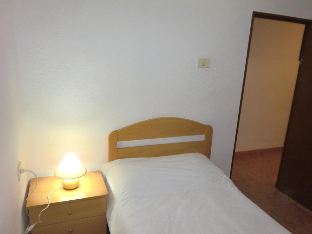Piso Zafer Alcora Apartment *